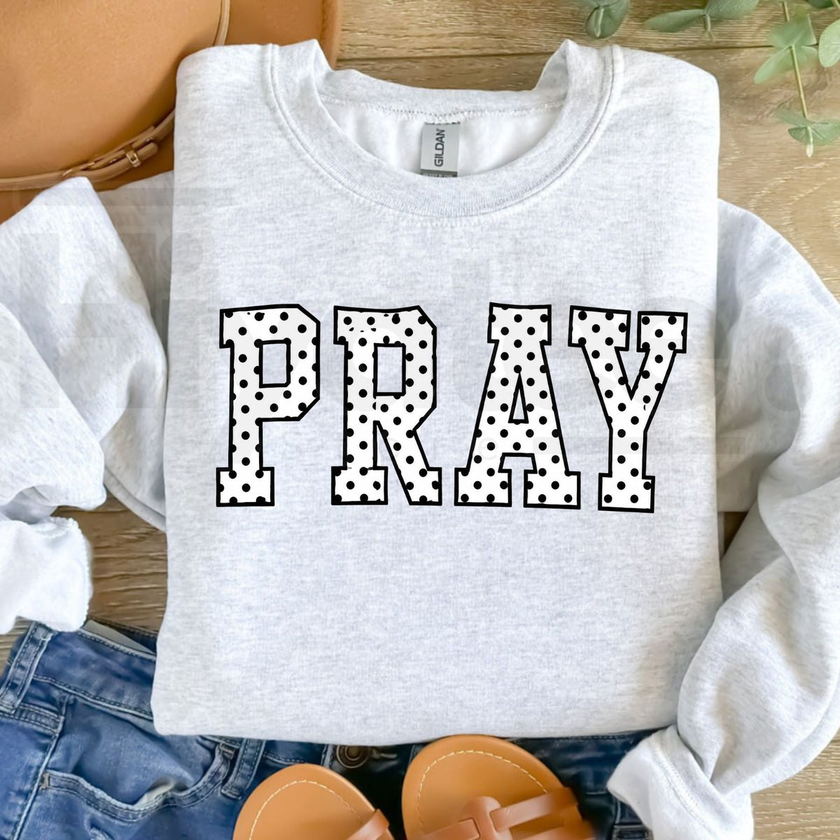 Women's Oversized PRAY Graphic Sweatshirt
